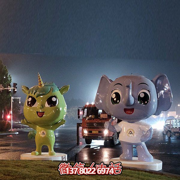 玻璃鋼吉祥物雕塑，為廣場(chǎng)和草地添彩