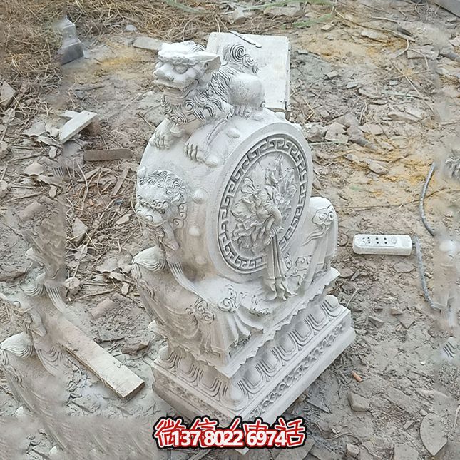 非凡的石雕獅子雕塑，點(diǎn)綴精致的庭院別墅