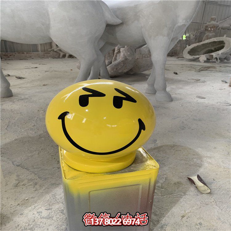 全新玻璃鋼游樂場，彩繪公仔、卡通雕塑，讓您的游樂體驗更加豐富多彩