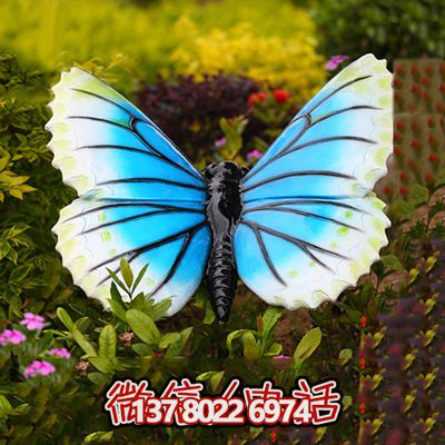 彩繪雕塑，點綴廣場，讓蝴蝶飛舞