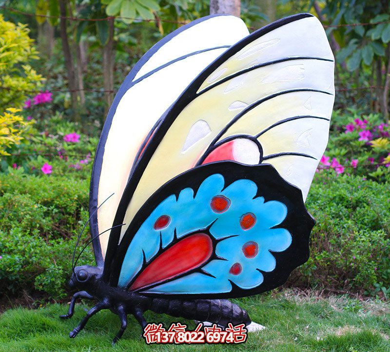 玻璃鋼彩繪蝴蝶雕塑，美化小區(qū)環(huán)境