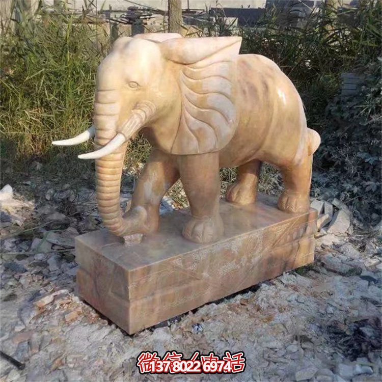 自然石材雕塑，吉祥大象守護家門