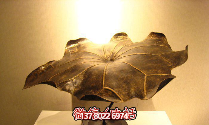 精美銅雕荷葉雕塑，添彩廣場(chǎng)環(huán)境
