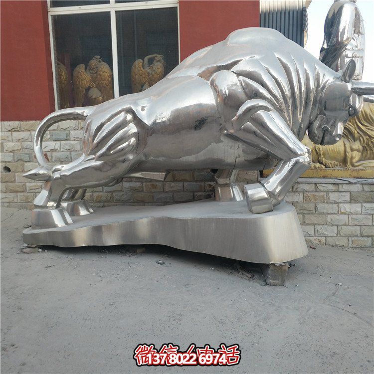 不銹鋼鏡面雕塑-為企業(yè)、園林景觀及華爾街等場所帶來獨特的視覺效果