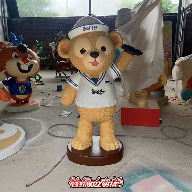 玻璃鋼卡通熊雕塑，點(diǎn)綴戶外園林景觀