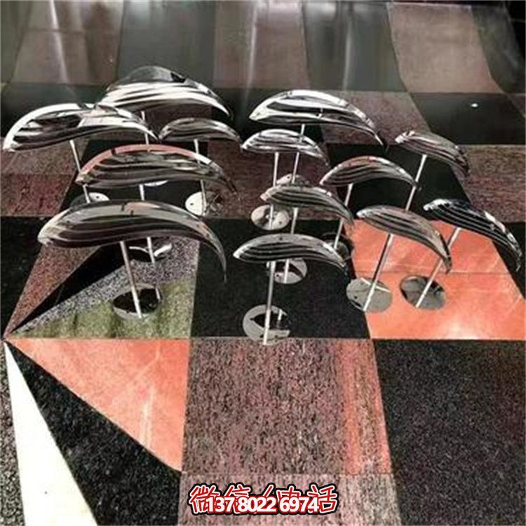 抽象不銹鋼小魚雕塑，點(diǎn)綴水景戶外景觀