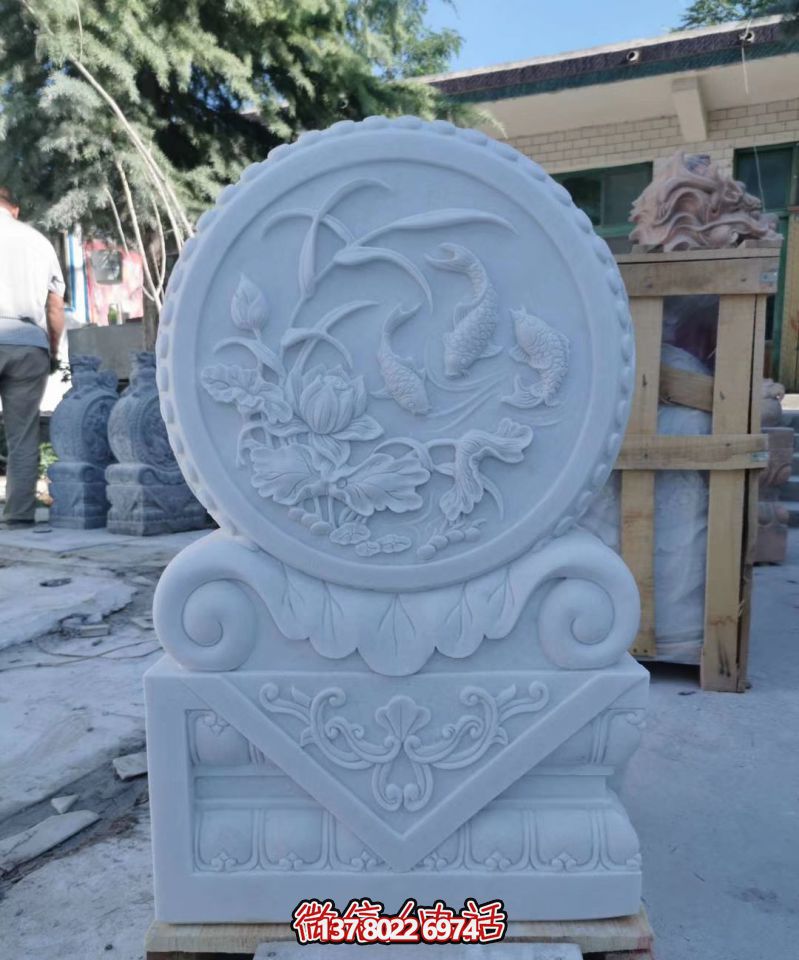 精美大理石雕刻荷花抱鼓石門墩，點(diǎn)綴庭院門口