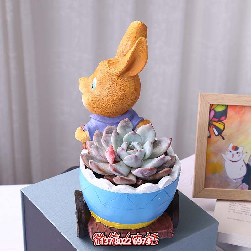 玻璃鋼兔子雕塑拉花盆，讓客廳擺件變得更有格調(diào)