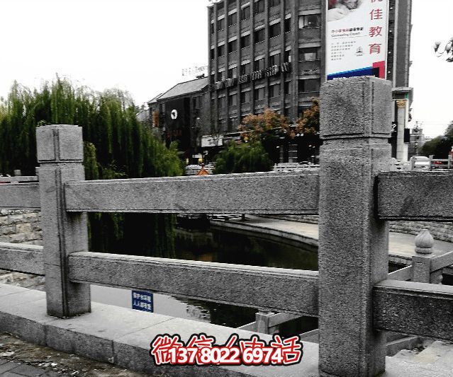 簡易裝飾性圍欄，讓你的街道和湖邊更加美麗