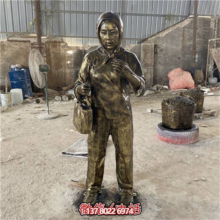 玻璃鋼仿銅人物雕塑，美化園林景區(qū)