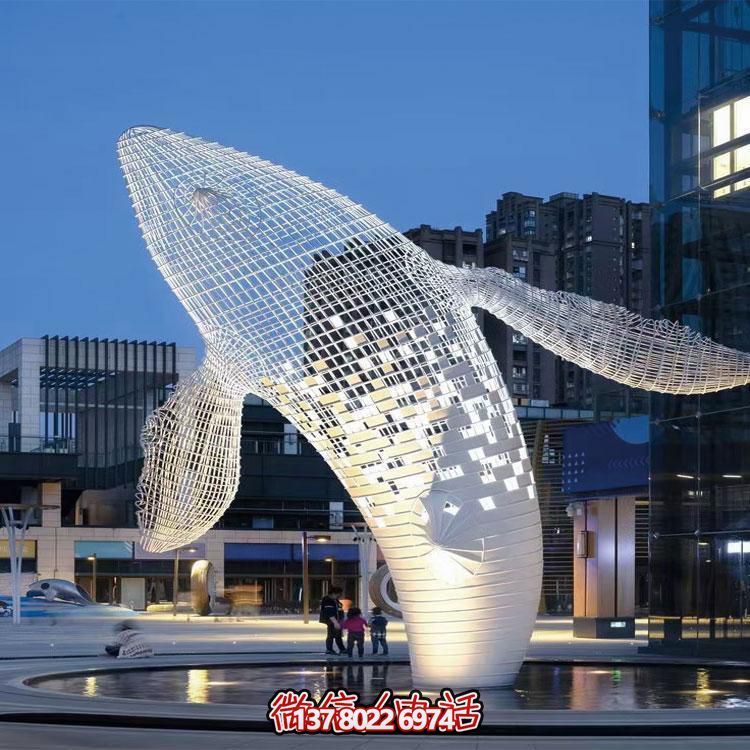 精美的大型不銹鋼網(wǎng)格鯨魚(yú)雕塑，綴點(diǎn)你的戶外空間