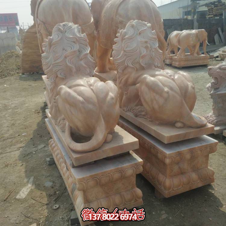 大型西方獅子雕塑，為酒店企業(yè)添彩