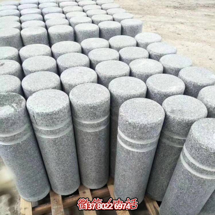 公園廣場(chǎng)市政道路擺放花崗巖車阻石頭