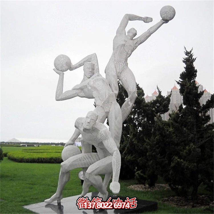 戶(hù)外草坪不銹鋼幾何遠(yuǎn)動(dòng)人物雕塑